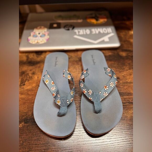 Vera Bradley Blue Floral flip flops sandals size S - Picture 3 of 5